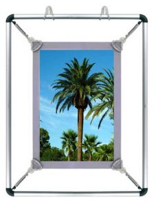 POSTER EASY B1 - 70x100 cm.